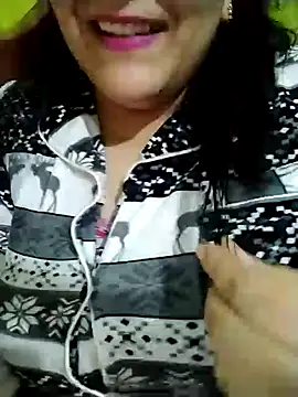 Snapshot of DALO3A85 chatting on March 8, 2025, 11:07 pm DALO3A85 online show from March 8, 2025, 11:07 pm