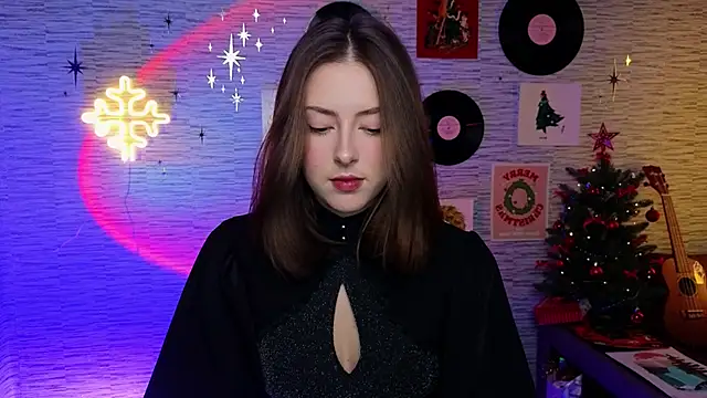 GloriaElmer online show from December 20, 2024, 9:11 am