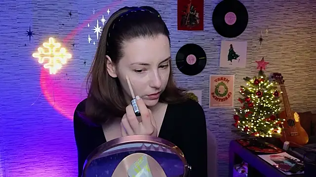 GloriaElmer online show from January 17, 2025, 8:02 am