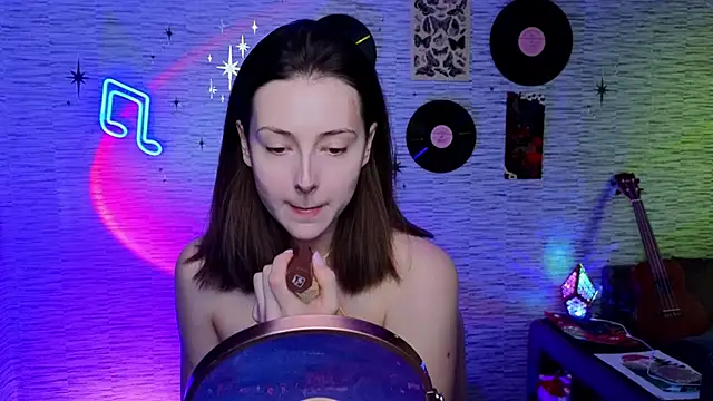 GloriaElmer online show from February 19, 2025, 8:01 am