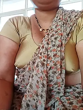 HOT RANII online show from February 7, 2026, 10:19 am