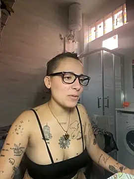 Snapshot of Hawitxui chatting on October 1, 2025, 10:10 am Hawitxui online show from October 1, 2025, 10:10 am