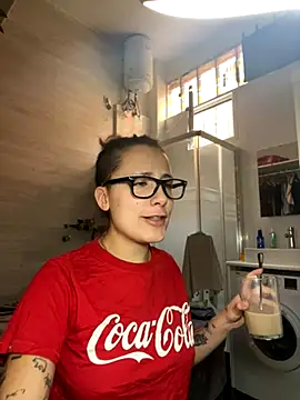 Snapshot of Hawitxui chatting on October 9, 2025, 9:40 am Hawitxui online show from October 9, 2025, 9:40 am