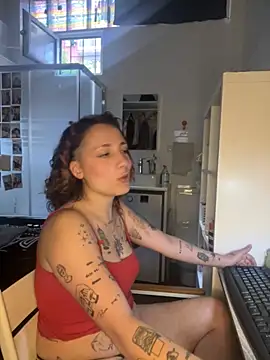 Snapshot of Hawitxui chatting on October 21, 2025, 9:21 am Hawitxui online show from October 21, 2025, 9:21 am