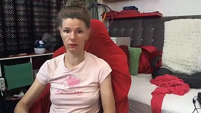kellyterapy online show from February 8, 2025, 9:57 pm