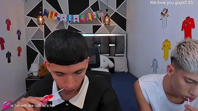 Snapshot of Juan_Nd_Steven chatting on July 9, 2026, 9:52 pm Juan Nd Steven online show from July 9, 2026, 9:52 pm