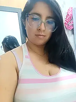 Snapshot of _Angelinaandrade_ chatting on February 13, 2026, 1:01 am Angelinaandrade online show from February 13, 2026, 1:01 am