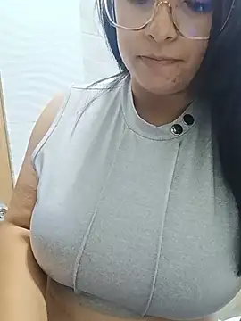 Snapshot of _Angelinaandrade_ chatting on July 14, 2026, 1:19 am Angelinaandrade online show from July 14, 2026, 1:19 am