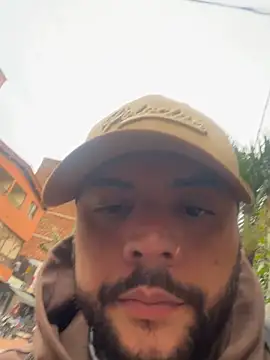 Snapshot of yeikoe1 chatting on September 30, 2025, 9:42 pm yeikoe1 online show from September 30, 2025, 9:42 pm