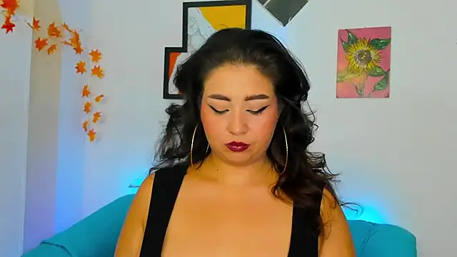 Snapshot of LiahDiaz chatting on January 14, 2025, 10:02 pm LiahDiaz online show from January 14, 2025, 10:02 pm