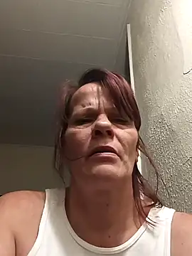 Snapshot of greeneyedamatuers chatting on February 26, 2025, 7:42 am greeneyedamatuers online show from February 26, 2025, 7:42 am