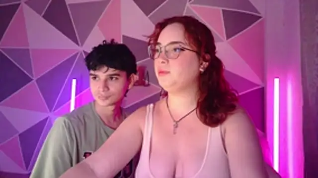 AndrewAnndCherry online show from November 18, 2025, 10:36 pm