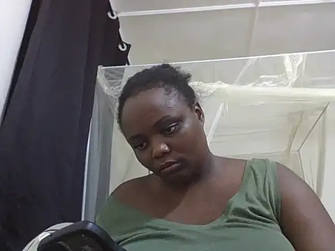 Snapshot of mummie_Nasty254 chatting on November 19, 2025, 5:02 pm mummie Nasty254 online show from November 19, 2025, 5:02 pm