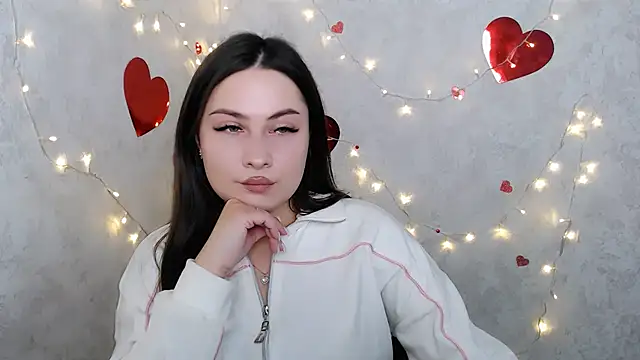 EmiliaTemi  online show from February 27, 2025, 12:02 pm