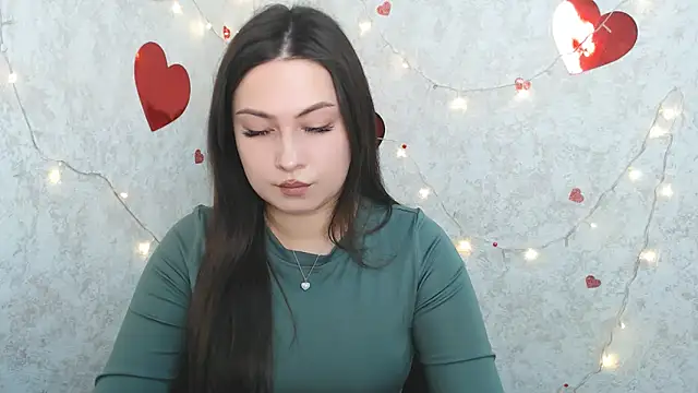 EmiliaTemi  online show from March 17, 2025, 12:57 pm