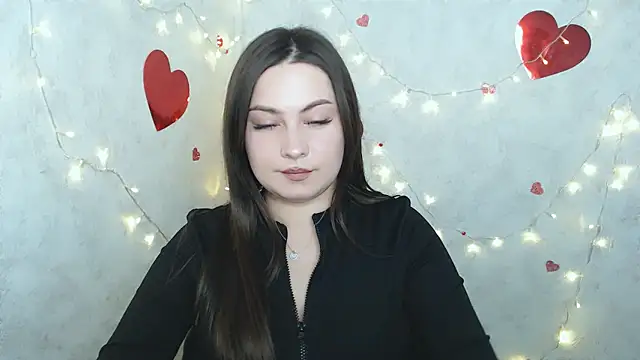 EmiliaTemi  online show from March 18, 2025, 4:15 pm