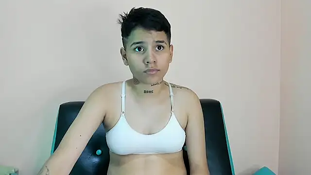 cami hots online show from January 18, 2025, 2:47 am