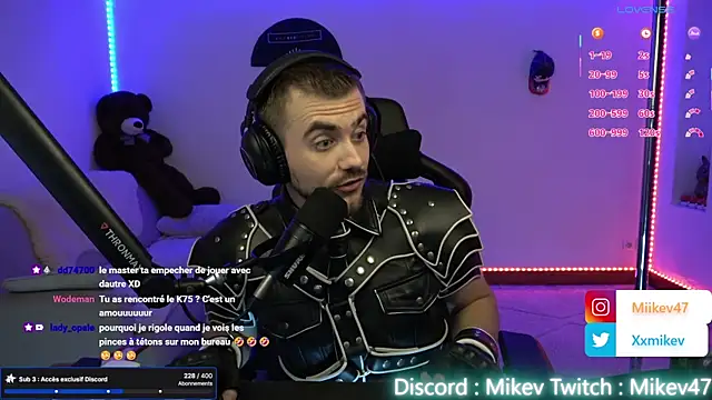 Snapshot of Mikev chatting on October 20, 2025, 6:08 pm Mikev online show from October 20, 2025, 6:08 pm