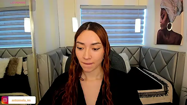Snapshot of _Antonnela_ chatting on May 11, 2026, 3:29 pm Antonnela online show from May 11, 2026, 3:29 pm