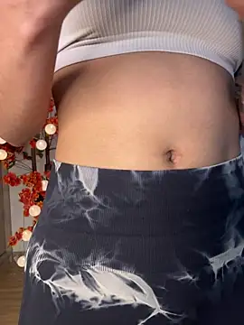 Snapshot of VictoriaHiill chatting on February 28, 2026, 5:36 pm VictoriaHiill online show from February 28, 2026, 5:36 pm