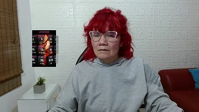Salomeediaz  online show from December 26, 2024, 9:15 pm