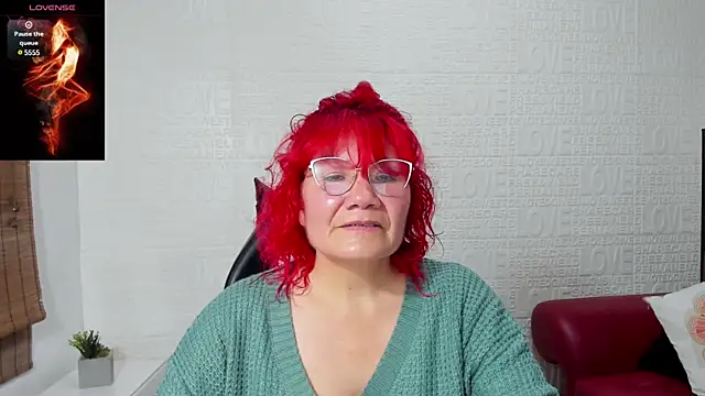 Salomeediaz  online show from January 10, 2025, 9:10 pm
