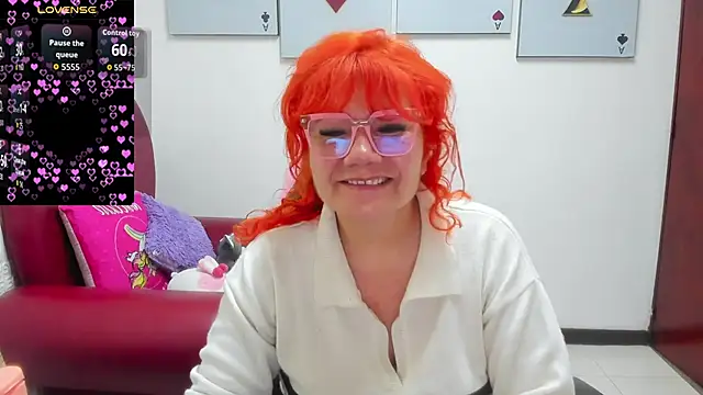 Salomeediaz  online show from May 3, 2026, 1:39 pm