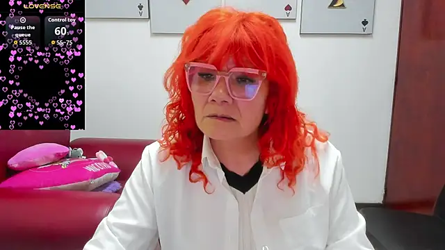 Salomeediaz  online show from May 5, 2026, 9:01 pm