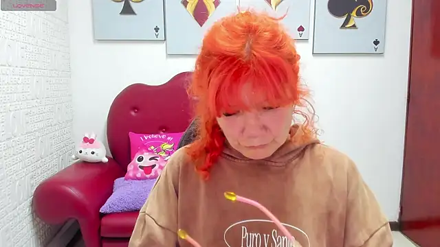 Salomeediaz  online show from May 12, 2026, 9:12 pm