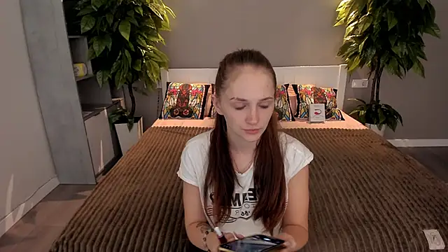 PamelaXX  online show from September 27, 2025, 8:03 pm