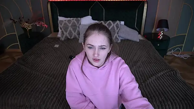 PamelaXX  online show from February 5, 2026, 10:03 pm