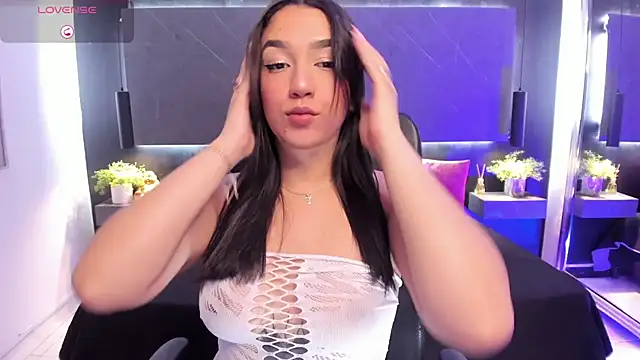 SaraaMills online show from March 24, 2026, 3:44 am