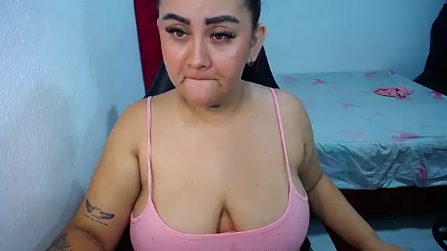 loly bigbooty4u online show from March 13, 2026, 4:52 am