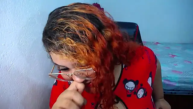 loly bigbooty4u online show from March 15, 2026, 4:40 am