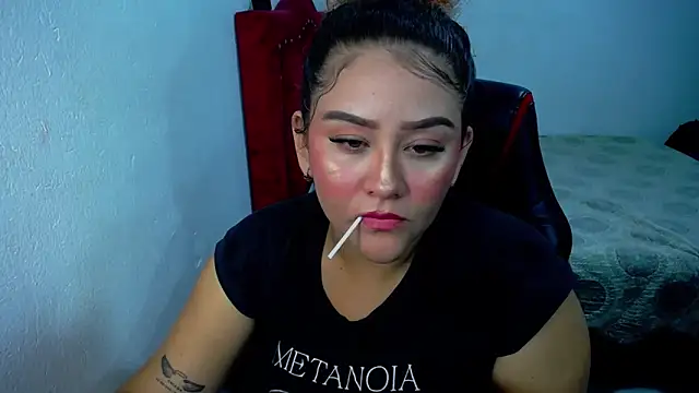 loly bigbooty4u online show from March 24, 2026, 5:45 am