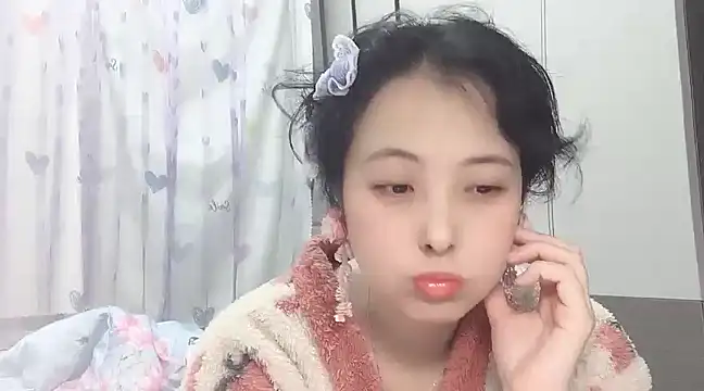 Snapshot of Hanicarrot chatting on January 13, 2025, 4:51 pm Hanicarrot online show from January 13, 2025, 4:51 pm