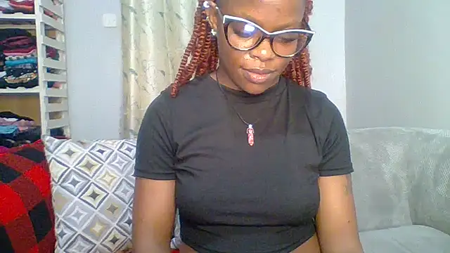 Petite 254 online show from May 8, 2026, 11:48 am