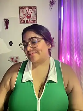 Snapshot of KathyGonzalez chatting on October 19, 2025, 1:45 pm KathyGonzalez online show from October 19, 2025, 1:45 pm