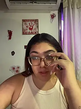 Snapshot of KathyGonzalez chatting on October 25, 2025, 11:29 am KathyGonzalez online show from October 25, 2025, 11:29 am