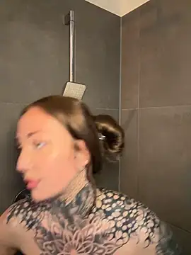 ElenaHaze online show from May 11, 2026, 4:48 pm