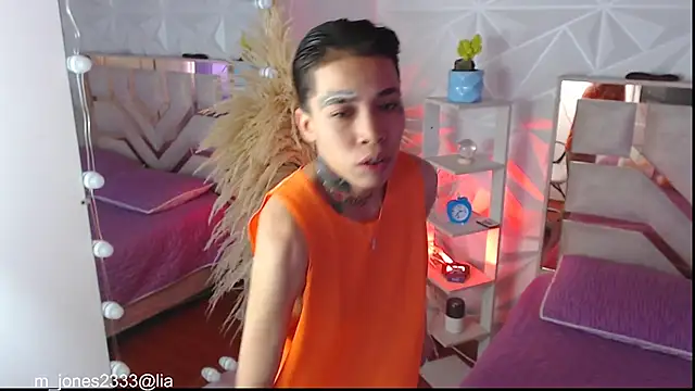 Snapshot of Jonesliam23 chatting on September 22, 2025, 7:05 pm Jonesliam23 online show from September 22, 2025, 7:05 pm