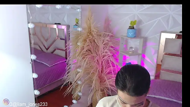 Snapshot of Jonesliam23 chatting on September 26, 2025, 6:12 pm Jonesliam23 online show from September 26, 2025, 6:12 pm