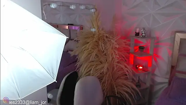 Snapshot of Jonesliam23 chatting on October 9, 2025, 7:23 pm Jonesliam23 online show from October 9, 2025, 7:23 pm