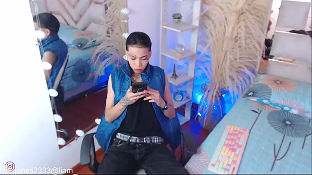 Snapshot of Jonesliam23 chatting on October 26, 2025, 7:09 pm Jonesliam23 online show from October 26, 2025, 7:09 pm