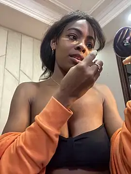 adaraSmiith online show from December 16, 2024, 12:38 pm