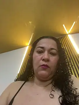 luisa curli online show from July 19, 2026, 9:07 pm