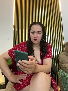 luisa curli online show from July 25, 2026, 3:26 am