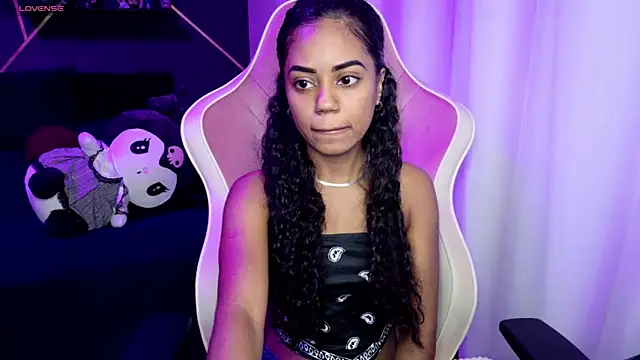 LorenaSirena online show from May 5, 2026, 3:25 am
