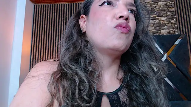 Snapshot of marie_hss chatting on September 17, 2025, 7:37 pm marie hss online show from September 17, 2025, 7:37 pm