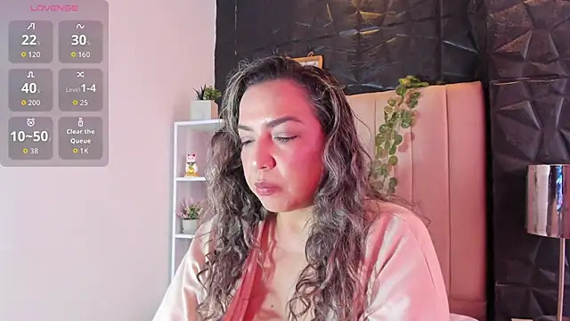 marie hss online show from November 19, 2025, 2:39 pm